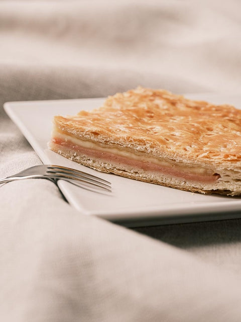 Empanada jamón y queso