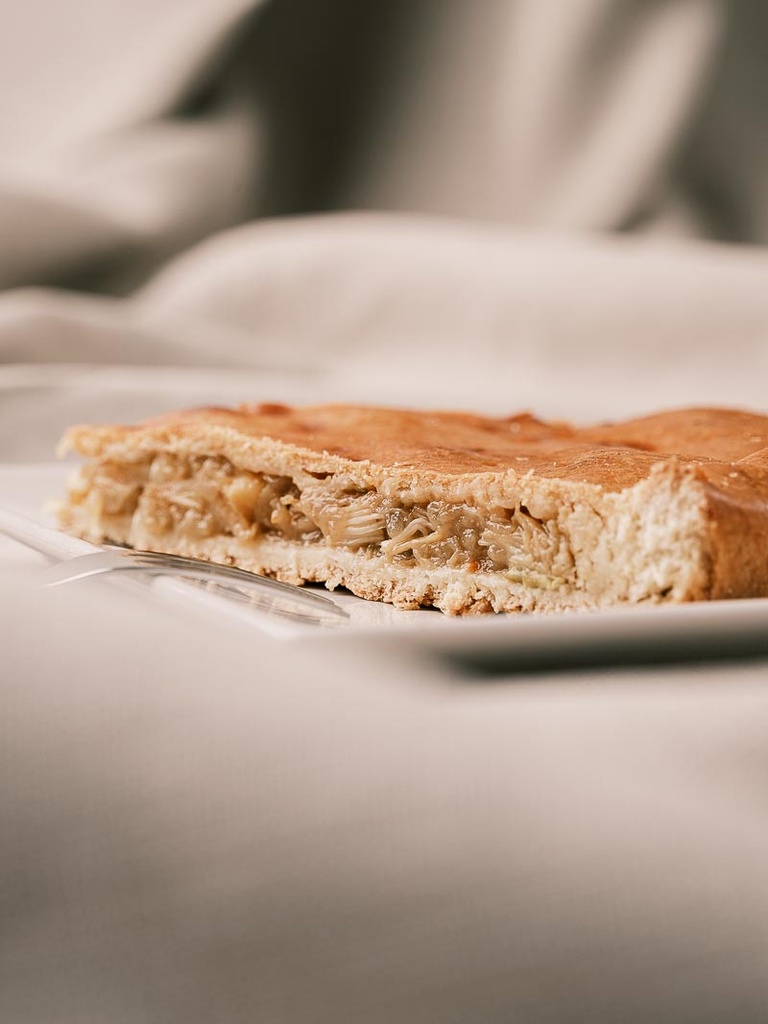 Empanada gallega de zamburiñas